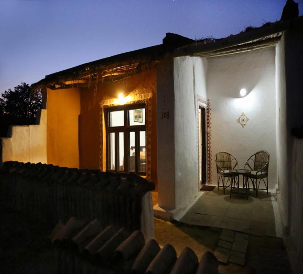 Kanha Village Eco Resort Esterno foto